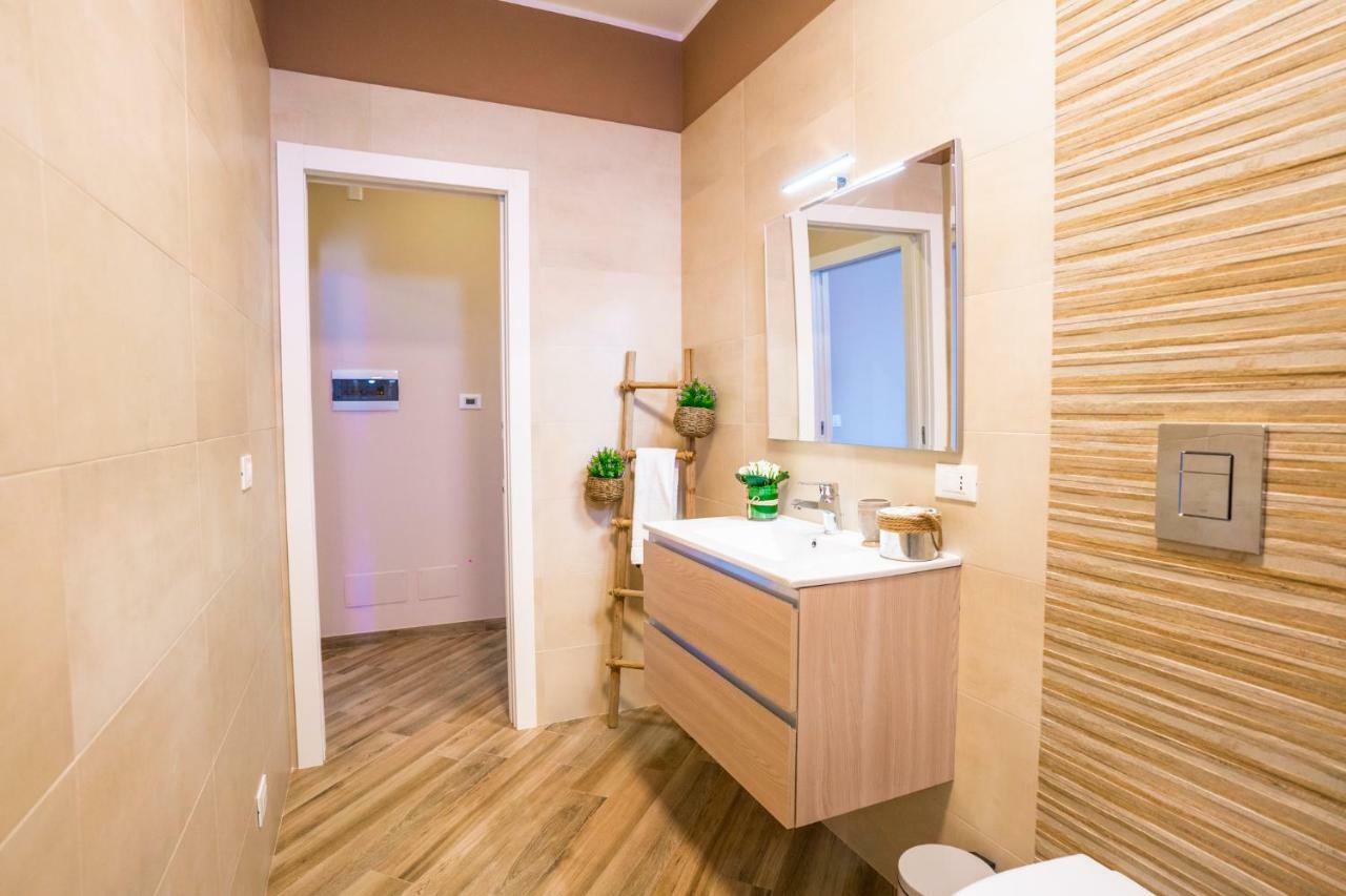 Sisters In Law Guesthouse Монополи Экстерьер фото
